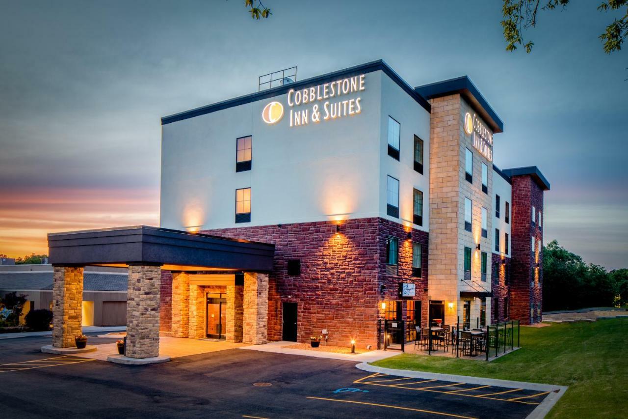 Cobblestone Inn & Suites Fairfield Bay 外观 照片